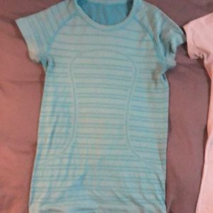 Lululemon Blue Workout Shirt Size 6